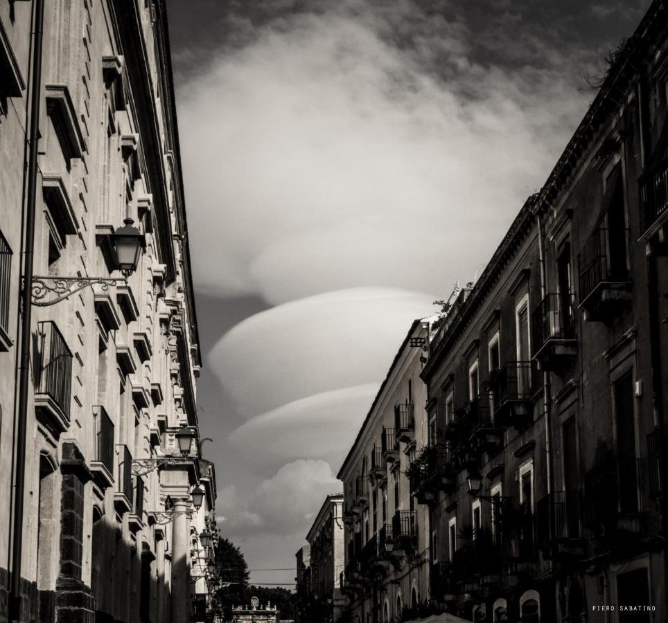 Apartment Sole And Luna In City Center Catania Exterior photo